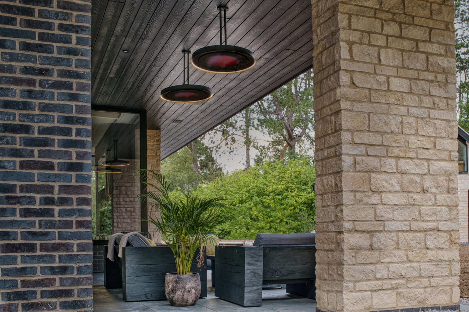 Eclipse Twin Pole Bromic